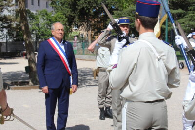 Agrandir l'image 3 sur 24, fenêtre modale