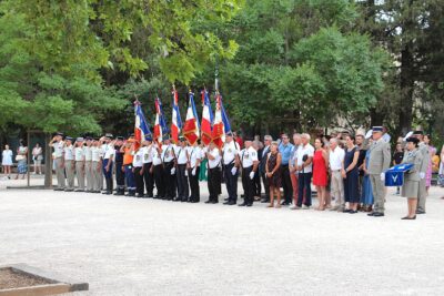 Agrandir l'image 3 sur 17, fenêtre modale