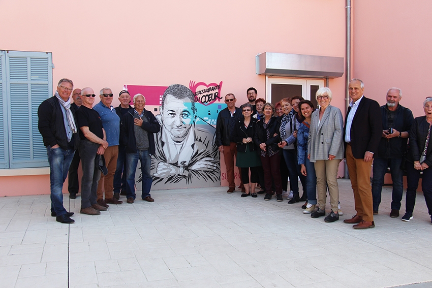 Inauguration de la fresque de l&#039;artiste cannetois Sufyr à l&#039;entrée du local cannetois des Restos du Coeur (27 mars 2019).